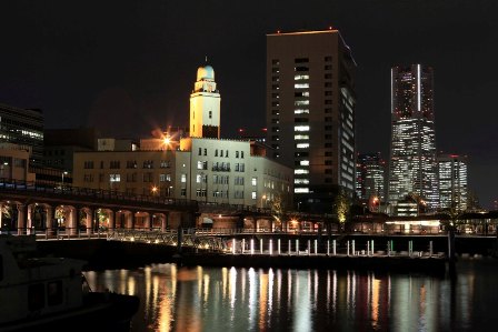 本関庁舎夜景(冬季)